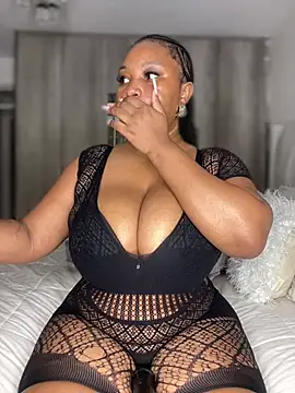 Hyra Ari online show from 02.07.26