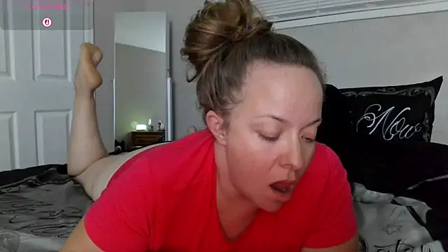 julimonroe online show from 10.14.25