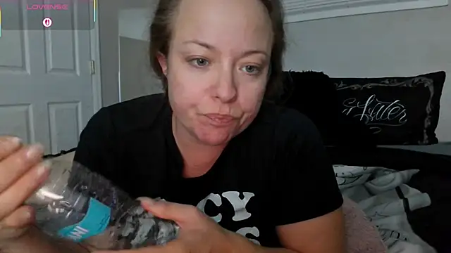 julimonroe online show from 11.06.25