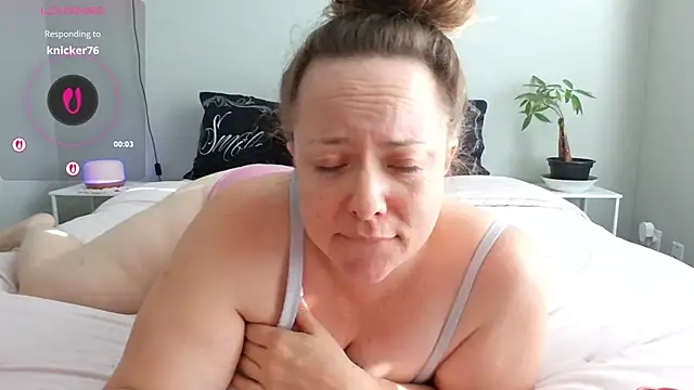 julimonroe online show from 03.12.26