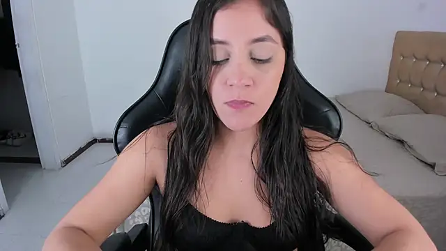 EmmaGrace1999 online show from 03.22.26