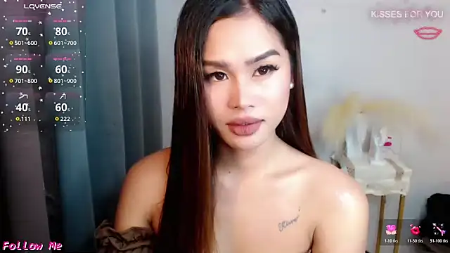 Snapshot of princessjadexx chatting on 05.27.26 princessjadexx online show from 05.27.26