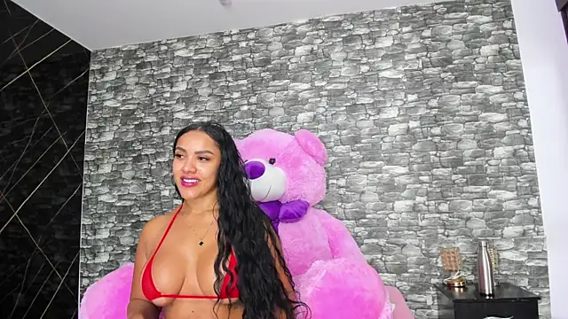 HeidyWillss online show from 01.15.25