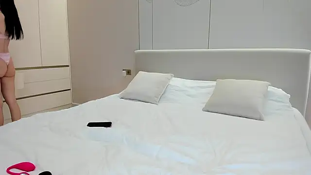 Snapshot of JenniferQueen11 chatting on 11.14.25 JenniferQueen11 online show from 11.14.25