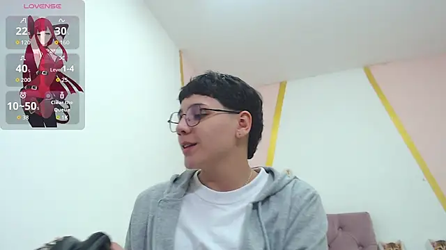 Snapshot of bad_giirl_ chatting on 11.28.25 bad giirl online show from 11.28.25