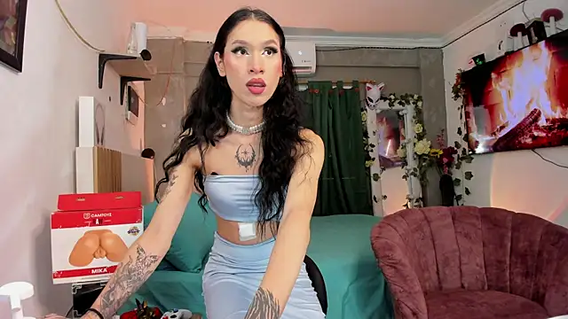 Snapshot of EnchantressFuckXxx chatting on 05.05.26 EnchantressFuckXxx online show from 05.05.26