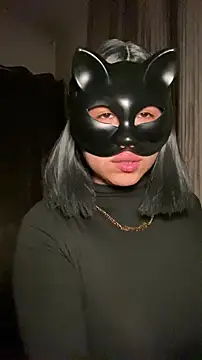 Snapshot of nenalayla chatting on 11.23.25 nenalayla online show from 11.23.25