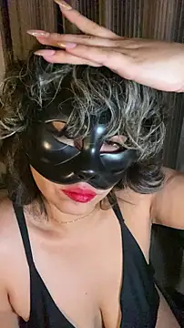 Snapshot of nenalayla chatting on 12.17.25 nenalayla online show from 12.17.25