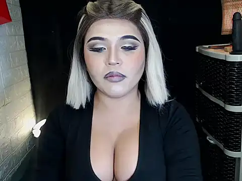 Snapshot of x12inchanaconda chatting on 02.14.26 x12inchanaconda online show from 02.14.26