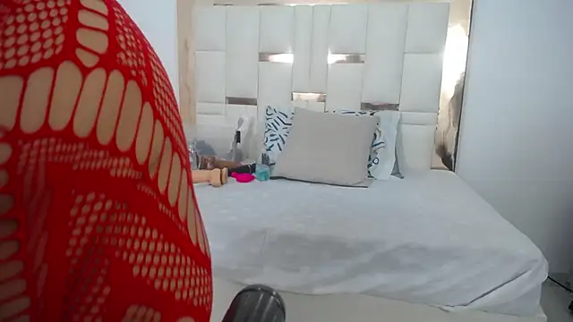 Snapshot of ambercordoba chatting on 02.27.25 ambercordoba online show from 02.27.25