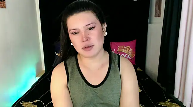 Snapshot of Angelic_Fuckerxxx chatting on 02.08.25 Angelic Fuckerxxx online show from 02.08.25