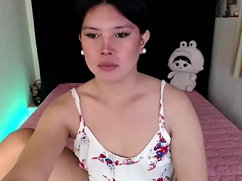 Snapshot of Angelic_Fuckerxxx chatting on 11.13.25 Angelic Fuckerxxx online show from 11.13.25