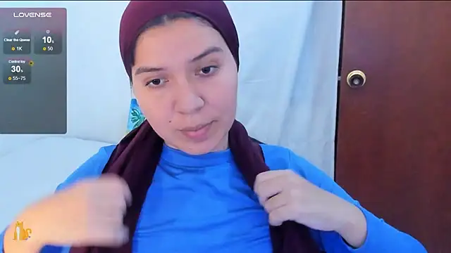 Snapshot of MatchedEyebrow chatting on 12.01.24 MatchedEyebrow online show from 12.01.24