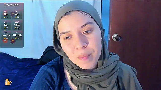 Snapshot of MatchedEyebrow chatting on 12.09.24 MatchedEyebrow online show from 12.09.24