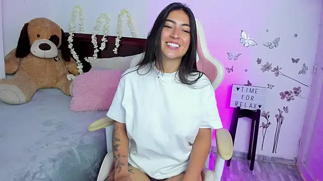 Blue Petite online show from 03.05.25