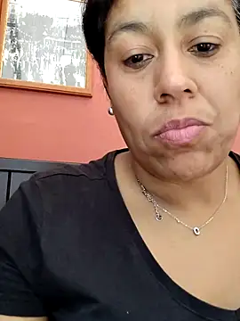 Molly newman6 online show from 10.04.25