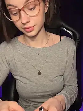 Snapshot of Camilla_Railian chatting on 12.10.24 Camilla Railian online show from 12.10.24