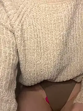 Snapshot of Camilla_Railian chatting on 12.11.24 Camilla Railian online show from 12.11.24