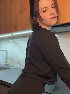 Snapshot of Camilla_Railian chatting on 01.20.25 Camilla Railian online show from 01.20.25