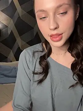 Snapshot of Camilla_Railian chatting on 03.20.25 Camilla Railian online show from 03.20.25