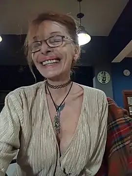 Snapshot of FrozenWaffle chatting on 05.25.26 FrozenWaffle online show from 05.25.26