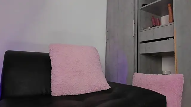 Snapshot of sofiaa_snoww chatting on 02.10.26 sofiaa snoww online show from 02.10.26