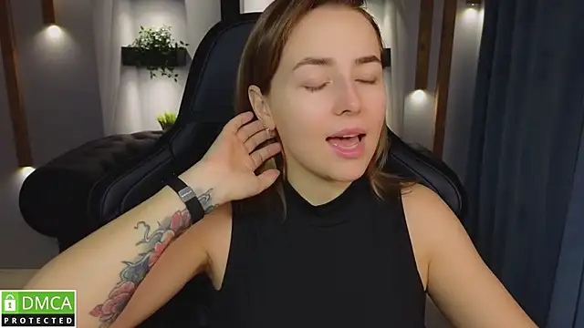 Snapshot of Mira_Mermayd chatting on 01.05.25 Mira Mermayd online show from 01.05.25