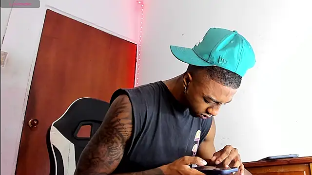 YeremiBrowm online show from 12.04.24