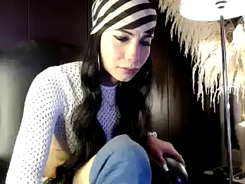 Snapshot of saraplayboy96 chatting on 01.05.25 saraplayboy96 online show from 01.05.25