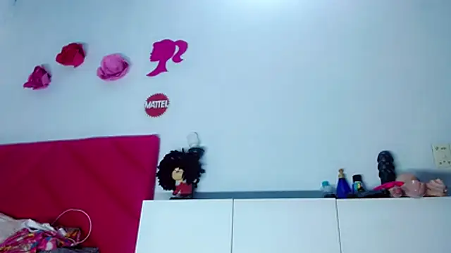 Snapshot of brunette_horny1 chatting on 10.26.25 brunette horny1 online show from 10.26.25