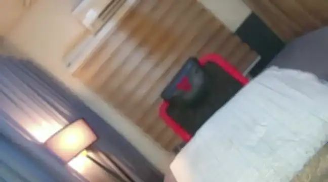 bella maxwel online show from 12.21.24