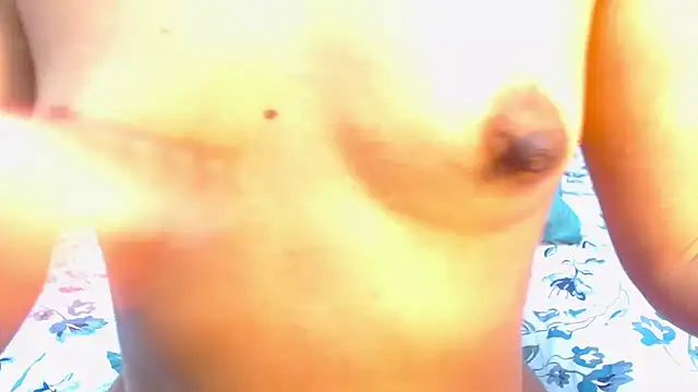 Snapshot of Amy_Ronan chatting on 12.21.24 Amy Ronan online show from 12.21.24