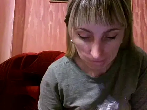 Snapshot of Biddy_Alana chatting on 12.08.24 Biddy Alana online show from 12.08.24