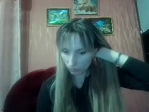 Snapshot of Biddy_Alana chatting on 02.02.25 Biddy Alana online show from 02.02.25