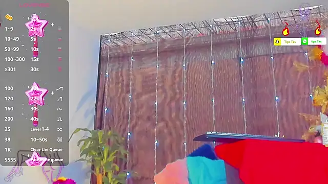 Snapshot of sophiaxxdoll chatting on 12.31.24 sophiaxxdoll online show from 12.31.24