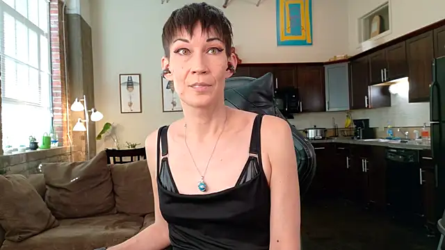 EveEnigma online show from 01.10.26