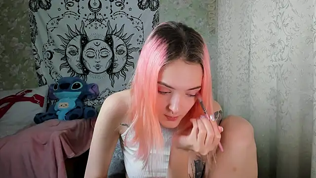 Cutie Adelia online show from 01.28.25