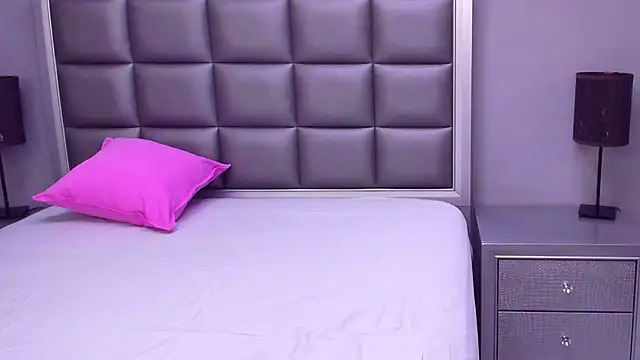 HellennSweet online show from 02.14.25