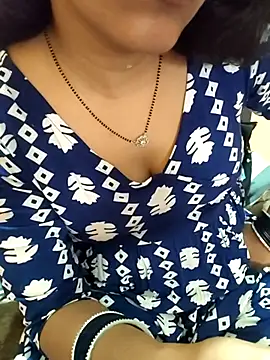 Snapshot of Diya_143 chatting on 03.19.26 Diya 143 online show from 03.19.26