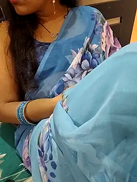 Snapshot of Diya_143 chatting on 03.27.26 Diya 143 online show from 03.27.26