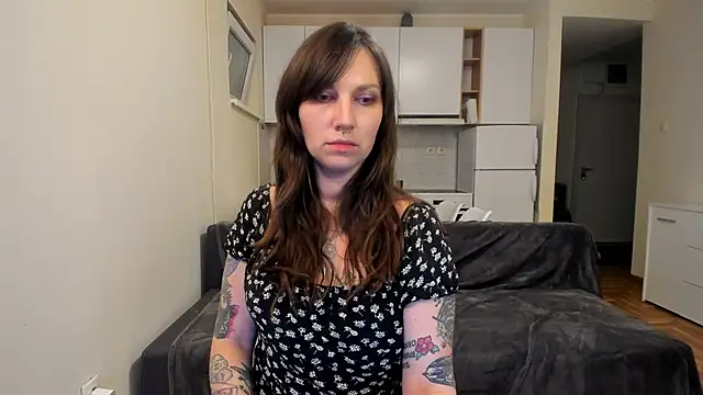 StacyTigerr online show from 02.06.25