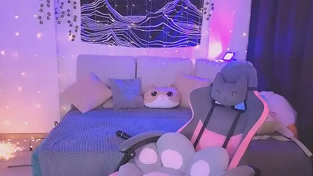 Snapshot of IrmaBell chatting on 02.08.26 IrmaBell online show from 02.08.26