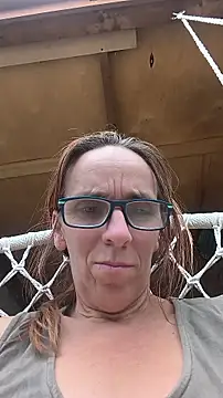 Snapshot of Dettybitch40 chatting on 06.16.26 Dettybitch40 online show from 06.16.26