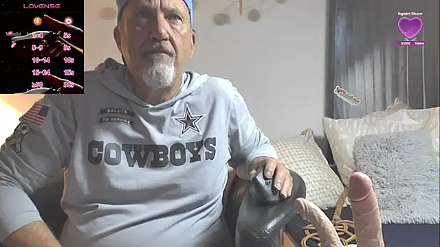 Snapshot of openminddaddy chatting on 11.06.25 openminddaddy online show from 11.06.25