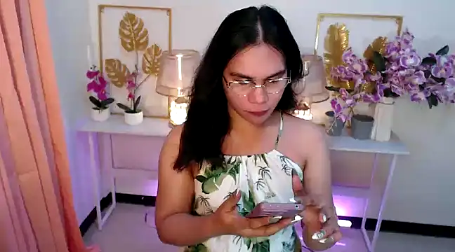 Snapshot of Asian_flabby chatting on 01.08.25 Asian flabby online show from 01.08.25