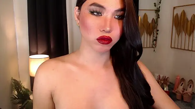 Snapshot of sahara_ts chatting on 02.13.25 sahara ts online show from 02.13.25