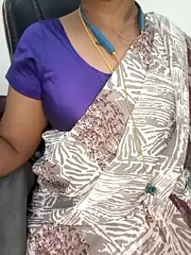 Snapshot of Tamil-hotwife chatting on 06.15.26 Tamil-hotwife online show from 06.15.26