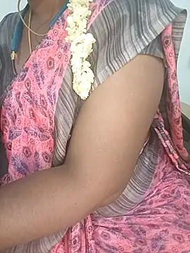 Snapshot of Tamil-hotwife chatting on 07.07.26 Tamil-hotwife online show from 07.07.26