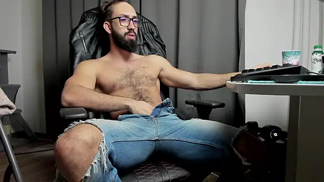 liamaesthetic online show from 02.08.25