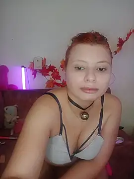 Snapshot of lilac_night33 chatting on 10.15.25 lilac night33 online show from 10.15.25